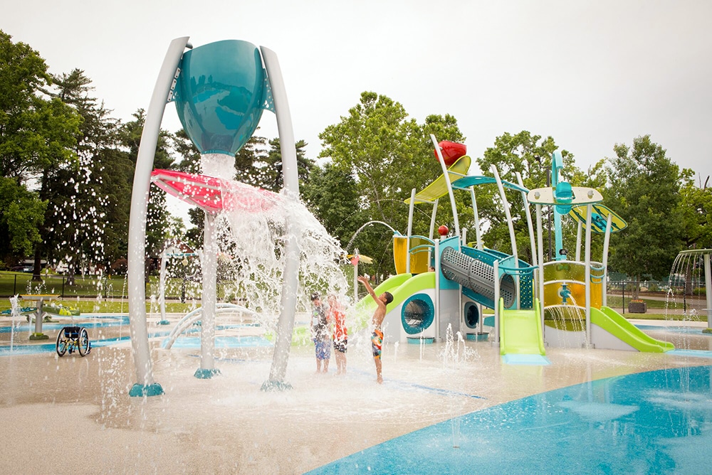 KID’S WATER PLAY EQUIPMENT